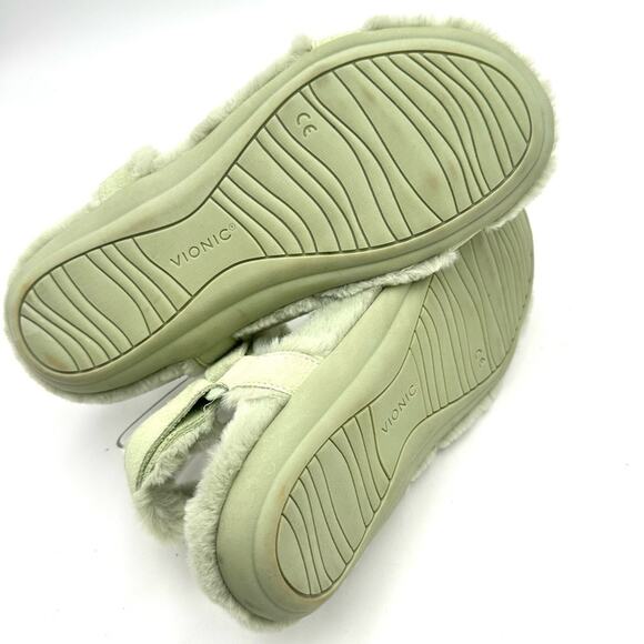 Vionic Viva Women's Supportive Slipper Celery Suede Shrl - SIZE 7 - Picture 3 of 10
